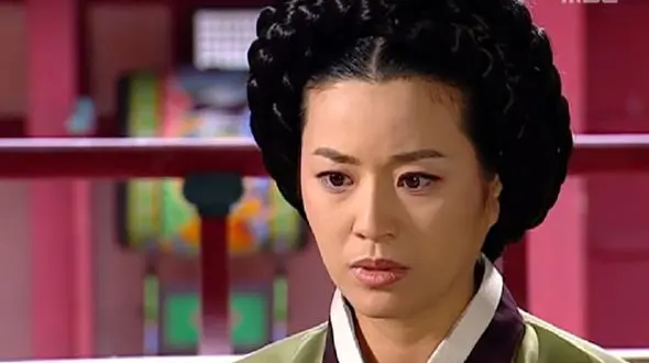 عکس های دختر و داماد بانو چوئی جواهری در قصر