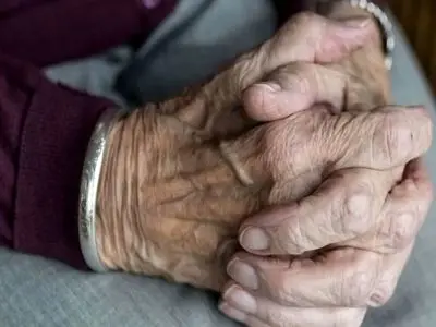 شرایط بازنشستگی با ۲۰ سال سابقه و سن کمتر