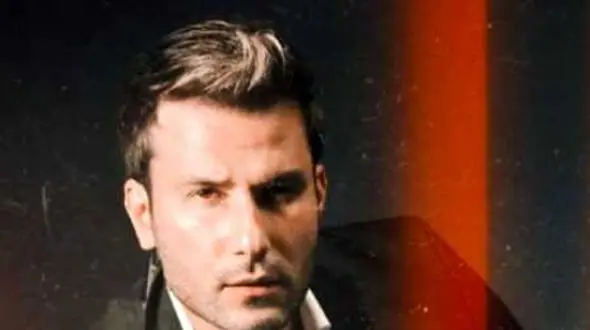 دانلود آهنگ باشکوه مهدی احمدوند  به نام معروف / من به این معروفم که بد عاشق می شم...