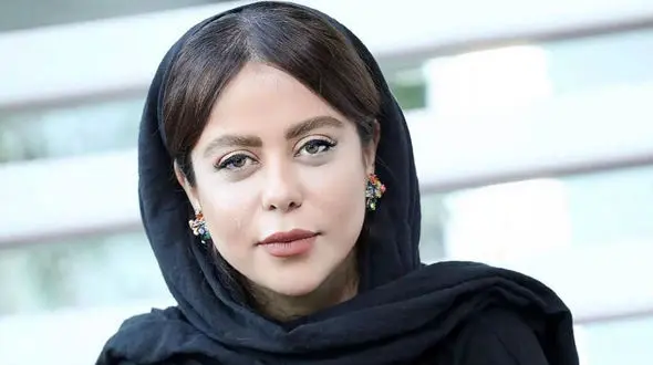 تقلید شرم آور  الهام اخوان از ریحانه پارسا ! / خانم بازیگر در مسیر ممنوعه !