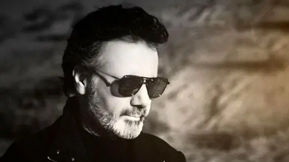 دانلود آواز باشکوه معین ! / اهنگ ای شب از رویای تو رنگین شده ! + متن