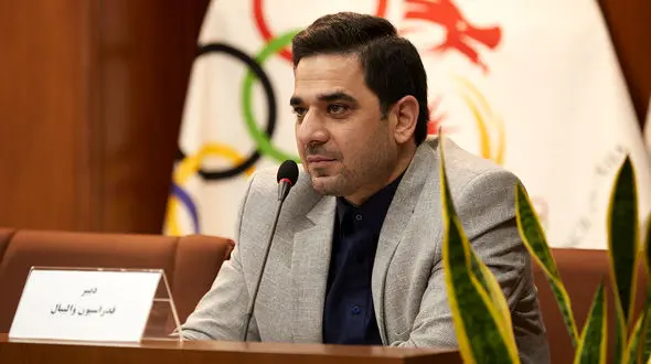 تقوی: از نمایش عالی بچه‌ها مقابل کانادا لذت بردم/ آینده والیبال با این بازیکنان بیمه است