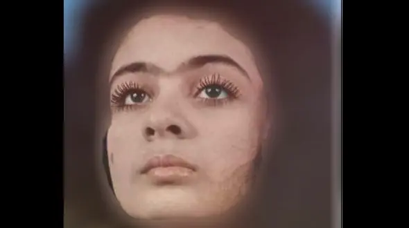 عکس ها  و گفتگوی جنجالی بیتا فرهی قبل از انقلاب /  فامیلی واقعی اش لو رفت !