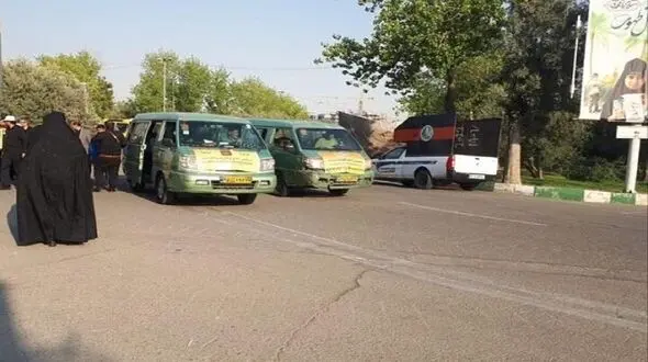 ون‌های مسافربری از میدان جمهوری تا میدان انقلاب حضور دارند