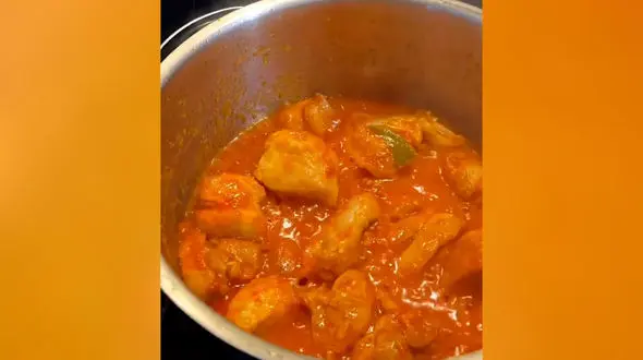 طرز تهیه خوراک مرغ متفاوت و لذیذ + فیلم