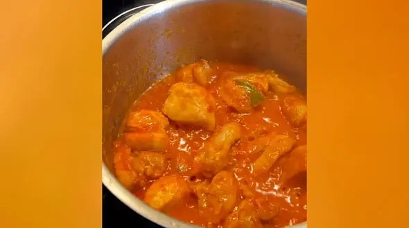 طرز تهیه خوراک مرغ متفاوت و لذیذ + فیلم