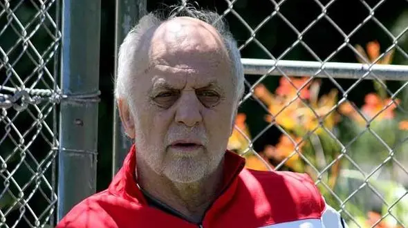 سرقت عجیب از خانه محمود خوردبین / پیشکسوت پرسپولیس از خواب بیدار شد و دزدان را دیده است!