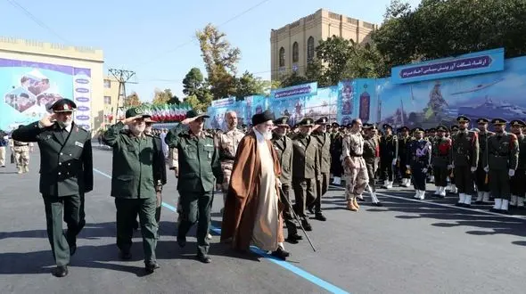 طوفان ۱۵ مهر؛ شکست غیر قابل ترمیم رژیم صهیونیستی/ پیشانی و بازوی جوانان فلسطینی می‌بوسیم