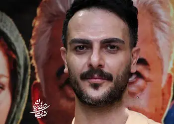 فیلم/دانیال خیری خواه از مصدومیت شدید در سریال «بی عاطفه» گفت / شکستگی دست و پا به خاطر یک سکانس اکشن