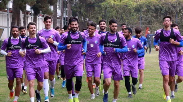 تمرین امروز استقلال با حضور یک مهمان ویژه 