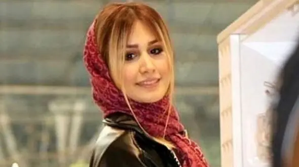 سلفی پر از انرژی سپیده بزمی پور به همراه دختران زیبایش