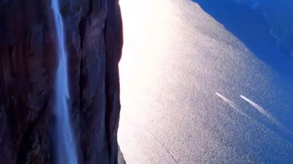 از زیبایی نروژ تا رگبار تندری و شدید باران گیلان