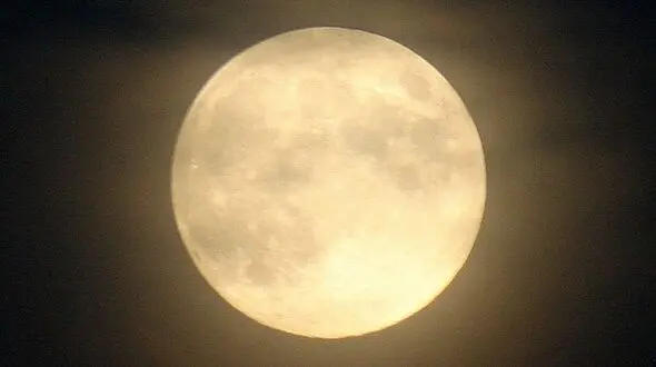 از خنده کودک تا نور زیبای ماه