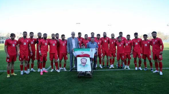 پیام تبریک ملی‌پوشان فوتبال به مناسبت فرارسیدن سال جدید+فیلم