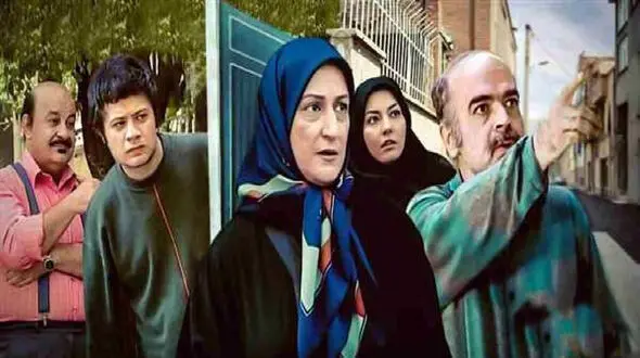 فیلم/ سکانس خنده دار مریم امیرجلالی و حمید لولایی با هندونه در سریال خانه به دوش