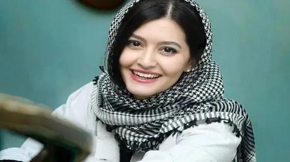 عکس /  دکوراسیون آشپزخانه شیک پردیس احمدیه بازیگر پوست شیر