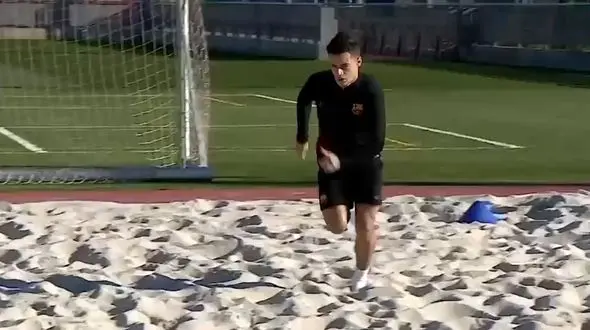 ستاره جدید بارسلونا تمرینات ریکاوری خود را آغاز کرد + فیلم