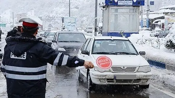 بارش سنگین برف کندوان را مسدود کرد