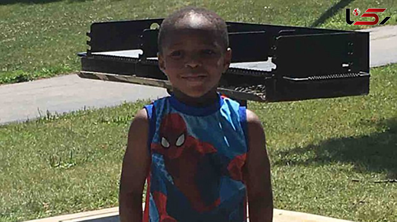 کودک 3 ساله پدر و مادرش را با شلیک گلوله از خواب بیدار کرد+عکس