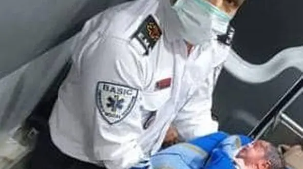 تولد نوزاد عجول در آمبولانس/به همراه عکس 