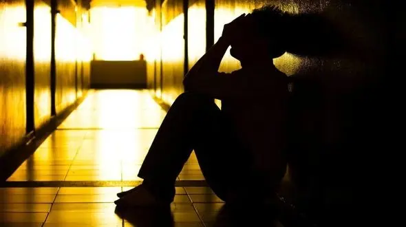 همخوابی اجباری 3 زن آرایشگر با مرد قوی هیکل روسی ! / پلیس وارد ماجرا شد