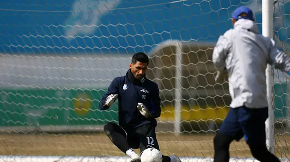 برخورد باشگاه استقلال با بازیکن خاطی 