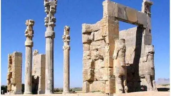 علت نامگذاری تخت جمشید