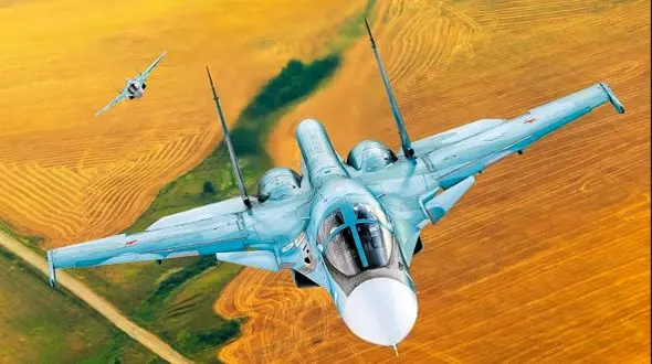 جنگنده‌های جدید سوخو ۳۴ تحویل داده شدند