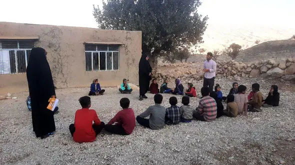 شکست طلسم سکوت گلنار در معجزه درخت بلوط / روایت باورنکردنی از بهبود یک دختر نوجوان + عکس