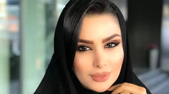 کت و شلوار حسرت برانگیز دنیا جهانبخت ! / مدلینگی با دلارهای کثیف !