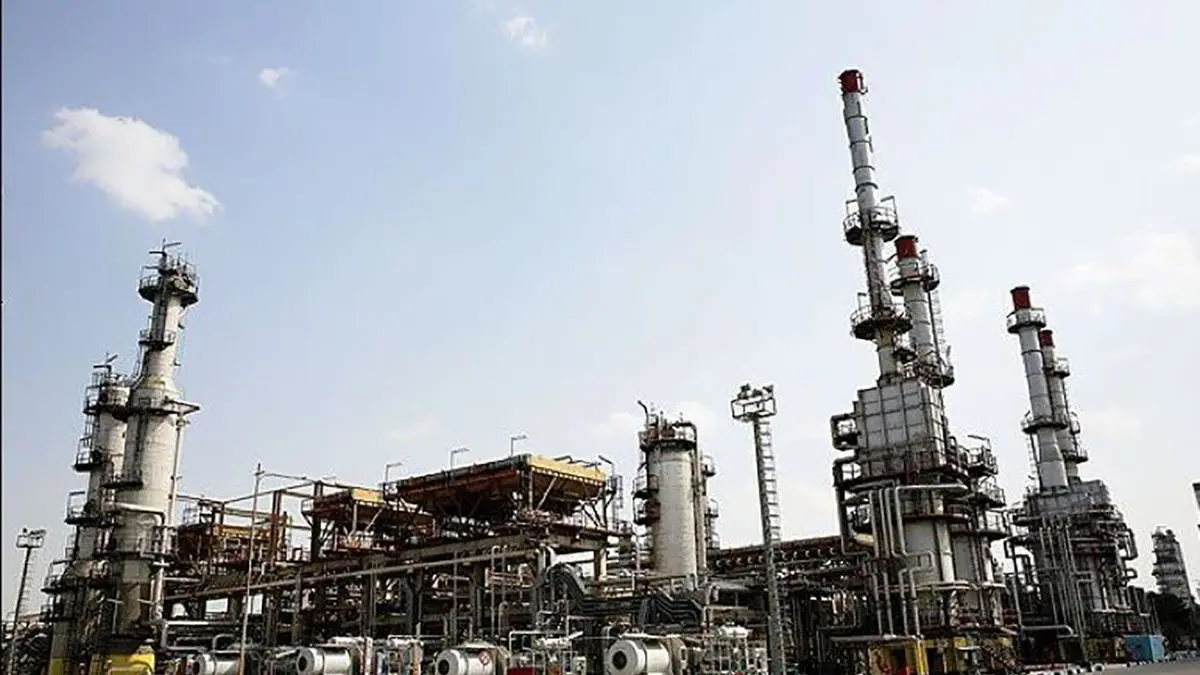 گرمای 76 درجه ای مناطق نفتی در آبادان