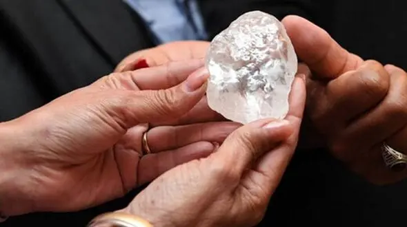 ویدیو کشف بزرگترین الماس آفریقایی