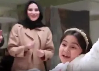 فیلم / رقص لیلا فروهر در سلطان قلب ها تکرار شد این بار در فیلم مفت بر  +سکانس فوق جذاب از رقص دخترکوچولوی سینما با ترانه توی دنیا هرکسی به شکلی نونی درمیاره"/ سحر دولت‌شاهی چه کیفی میکنه!