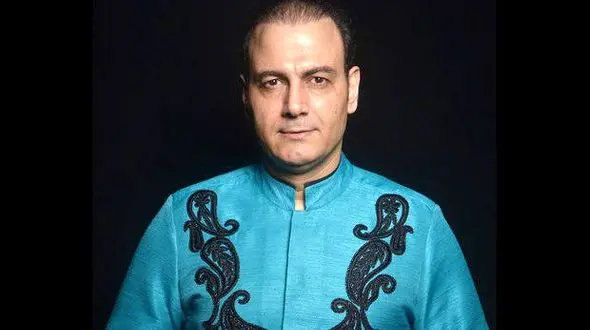 حضور جهانی خواننده معروف ایرانی در فرانسه 