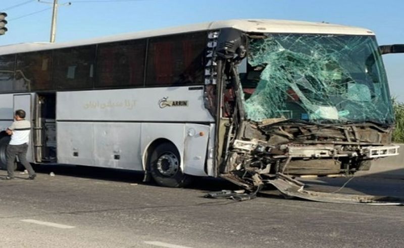 تصادف اتوبوس و مینی بوس در جاده آمل به بابل