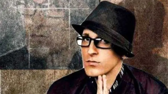 دانلود آواز ماندگار  مرتضی پاشایی  / آهنگ دوباره حالم بده نرو با رفتنت !