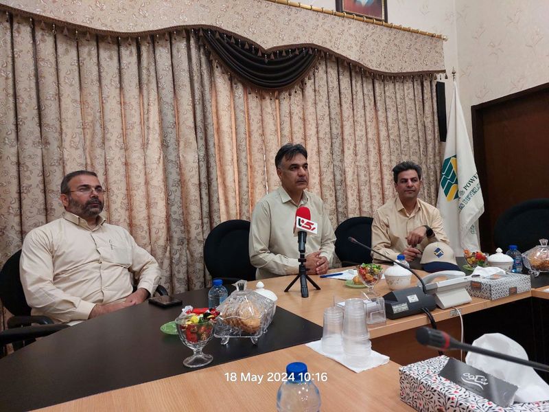 نشست خبری فرهاد نادران، مدیر بهره برداری سد و نیروگاه گتوند با خبرنگاران 