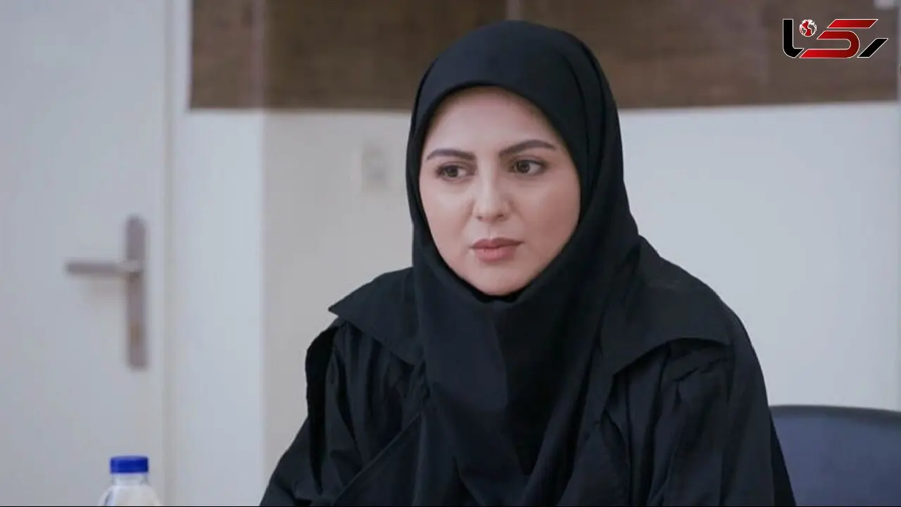 تغییر چهره تابان سریال آلا در واقعیت / تیپ ساده و شیک نیلوفر کوخانی بازیگر سریال آلا در اکران فیلم"شهر قصه" با استایلی تمام‌مشکی!