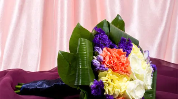 کوروش در اتاق خواب عروس شوکه شد / راز موهای عجیب روی تخت چه بود؟