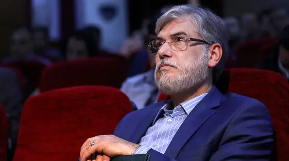 وزیر علوم : موبایل و لپ تاپ دانشجویان بیمه می شود