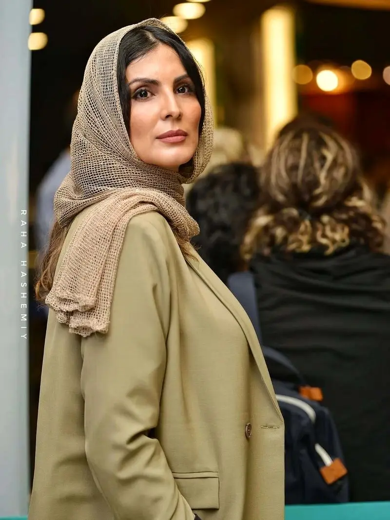 آرزو تاج نیا بازیگر نقش مینا در سریال هفت سر اژدها در چهل و دومین جشنواره بین‌المللی فیلم کوتاه تهران