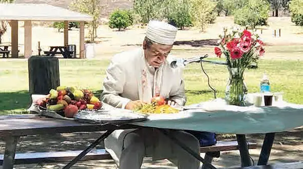 ناگفته های قتل موبد زرتشتی در کرمان / در تعقیب قاتل مسافری از کالیفرنیا + عکس