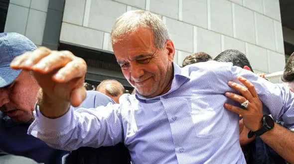 مهم ترین خواسته کسبه بازار بزرگ تهران از مسعود پزشکیان + فیلم