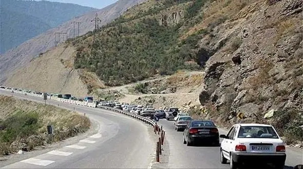  تردد روزانه در  جاده هراز ممنوع شد