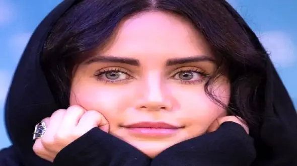 فیلم آواز باشکوه  الناز شاکردوست در خانه  دوبلکس شاهانه اش !  / ببینید چه دف و کفی میزنن !