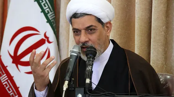 مانتوی تنگ و کوتاه انگیزه ازدواج و همسرداری را از بین میبرد !