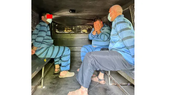 اولین فیلم و عکس از بازسازی صحنه درگیری خونین اراذل نازی آباد / انگیزه این قداره کشی چه بود؟