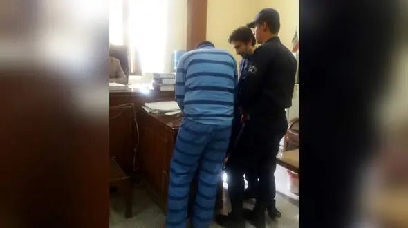 دیوانه بازی قاتل پسر همسایه برای بیگناهی / عامل جنایت پس از قتل بالای سر جسد ایستاد