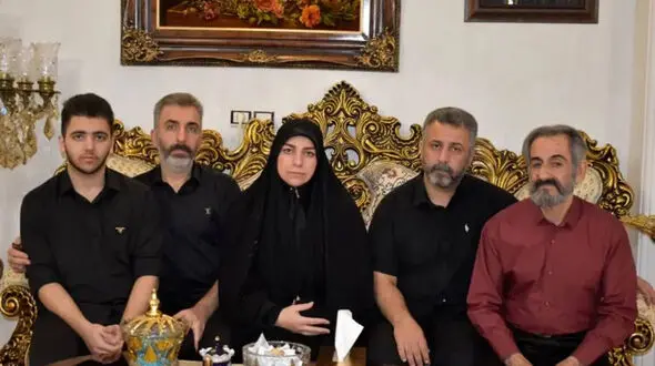 فیلم / زلزله 7 ریشتری در زندگی خانواده رشتی بعد آزادی از گروگانگیری 29 ماهه ! / هیچکس حتی مردم رشت به دادمان نمی رسند ! / آزادی بدتر از اسارت !