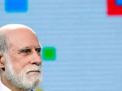 پدر اینترنت پس از 20 سال گوگل را ترک می‌ کند؛ آخرین هشدار او درباره آینده هوش مصنوعی
